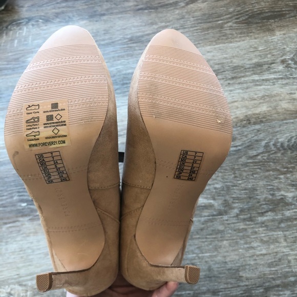 Forever 21 Suede Bootie - Picture 4 of 6